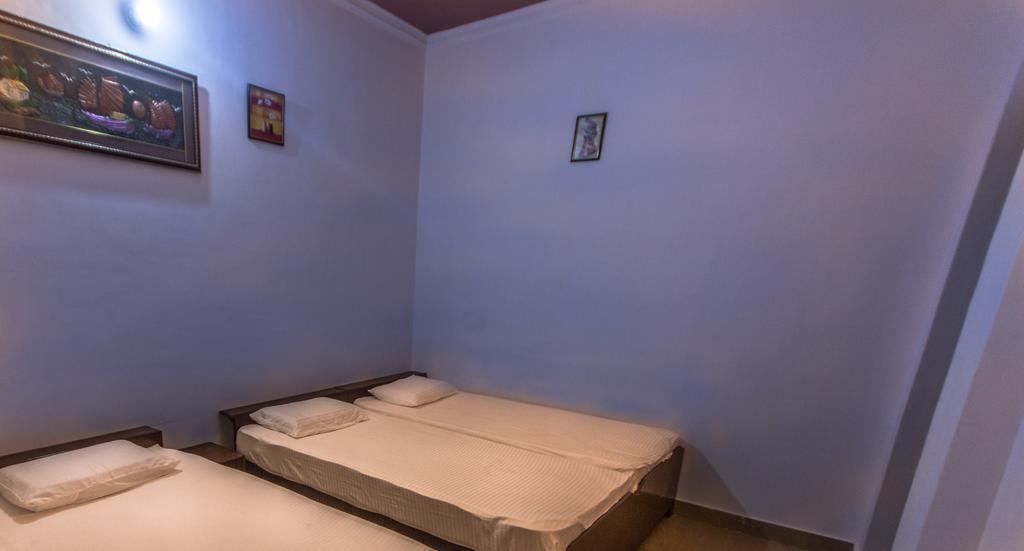 Auberge de jeunesse Backpacker Panda Friends - Agra à Agra  Extérieur photo