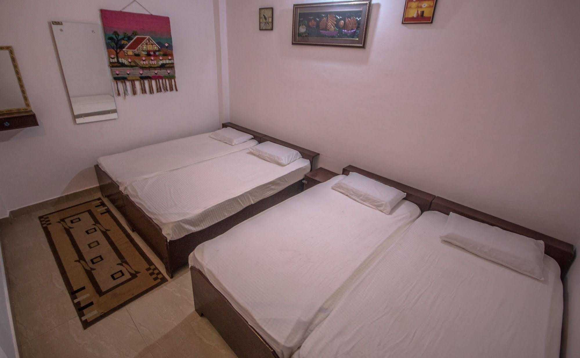 Auberge de jeunesse Backpacker Panda Friends - Agra à Agra  Extérieur photo